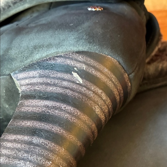 UGG Black Leather Heeled Boots with Charcoal Faux Fur - Picture 10 of 12